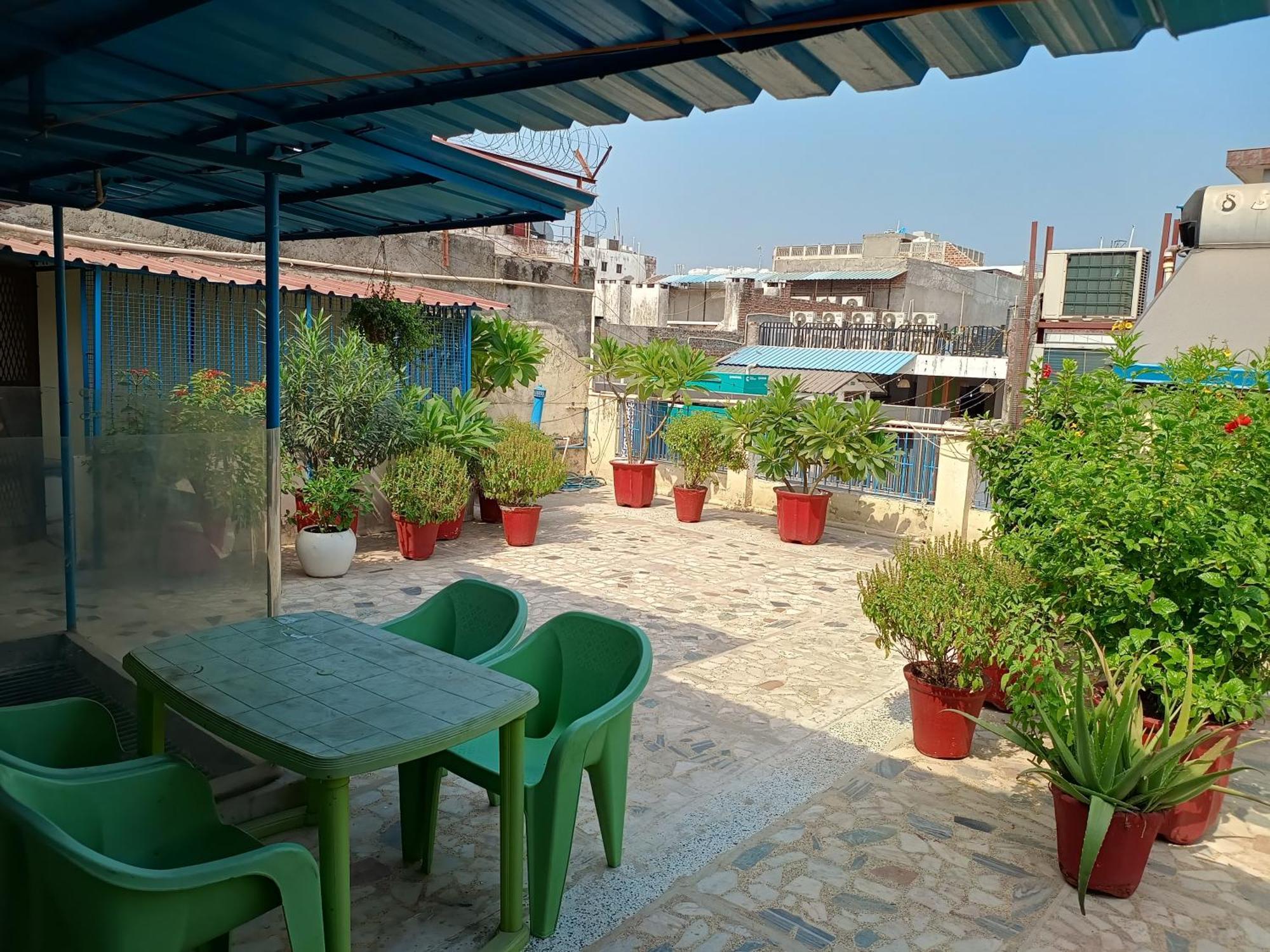 Hotel Majors Den New Delhi Eksteriør billede