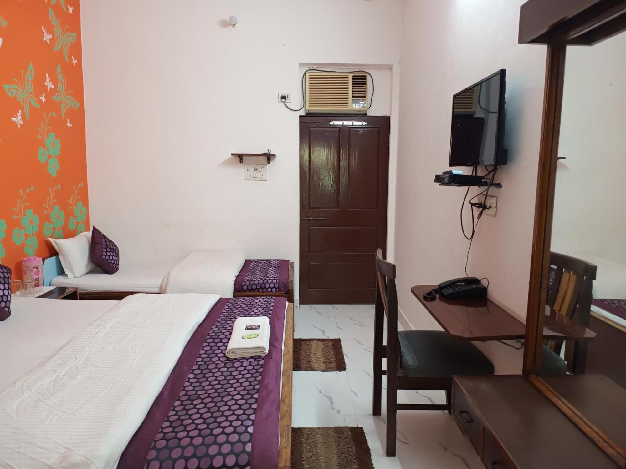 Hotel Majors Den New Delhi Eksteriør billede